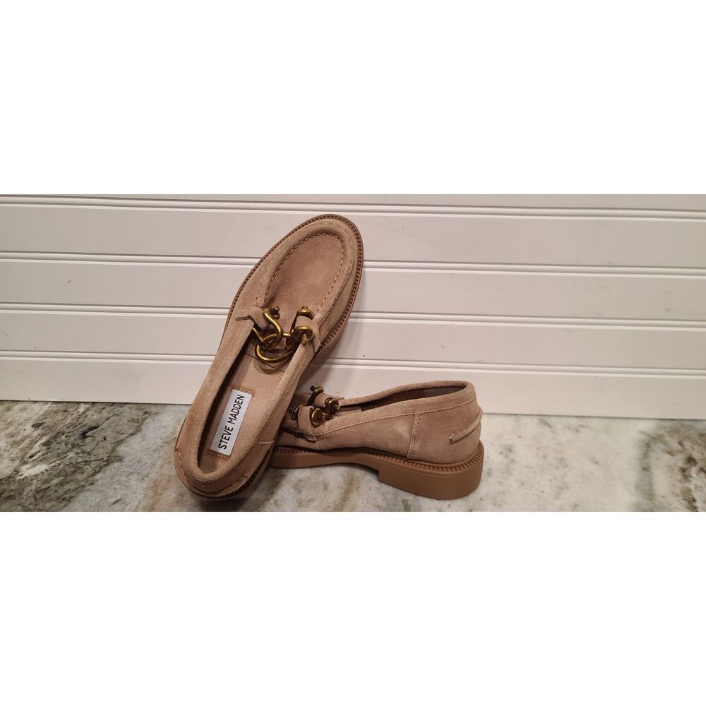 Steve Madden Womens Karmine Suede Chain Tan Loafers Size 7.5 NWT